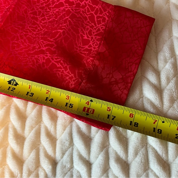 Frederick’s of Hollywood Vintage Red Satin Wrap Robe - Women Intimates Medium - Picture 11 of 12